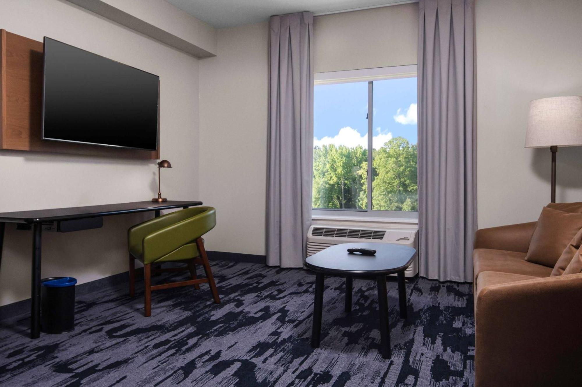 Suite, 1 King, Sofa bed