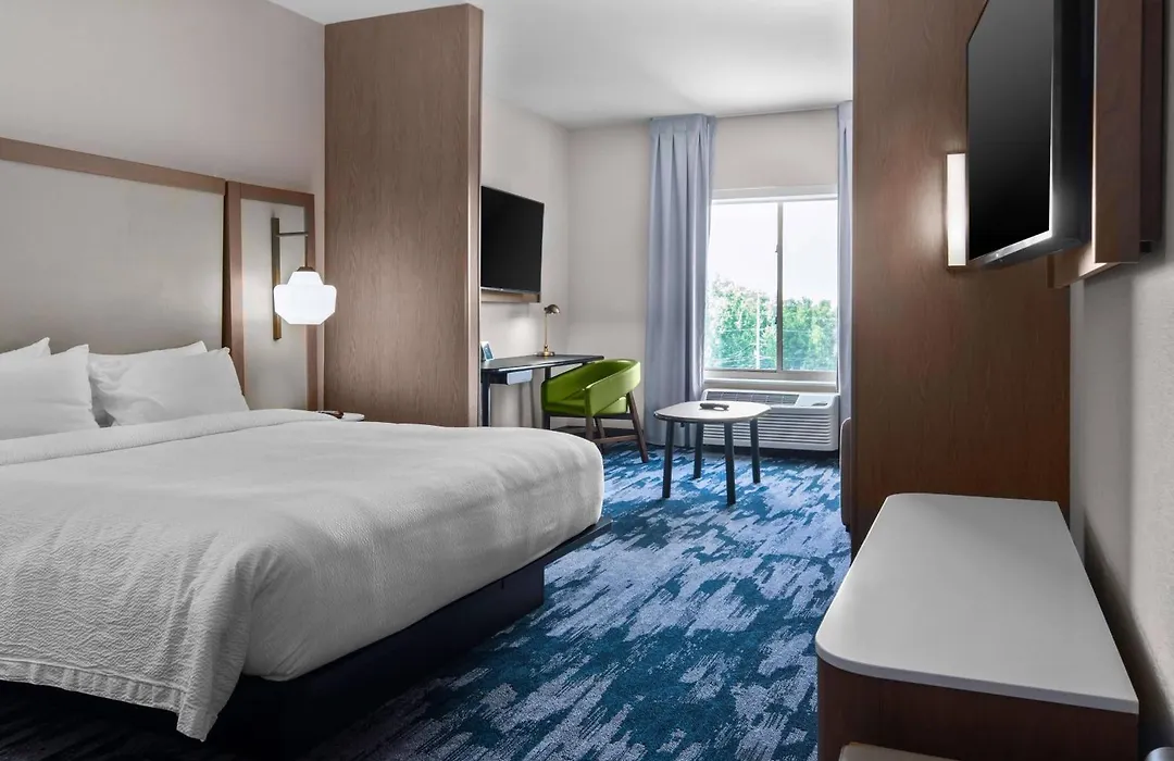 Fairfield Inn & Suites Rocky Mount-1